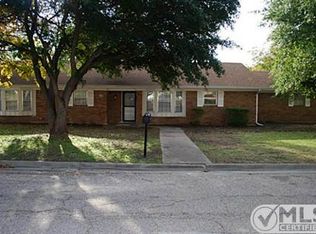 1400 Meadowlark Dr, Hillsboro, TX 76645