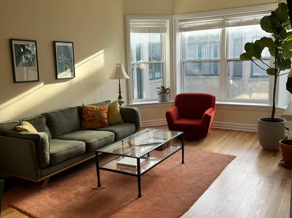 1432 W Lunt Ave APT 3N, Chicago, IL 60626