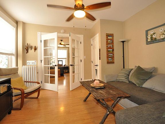 3rd image of 1863 N Clarkson St #22