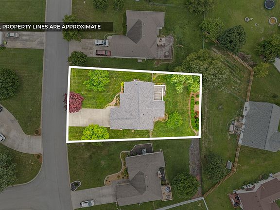 2nd image of 3388 Marrast Dr