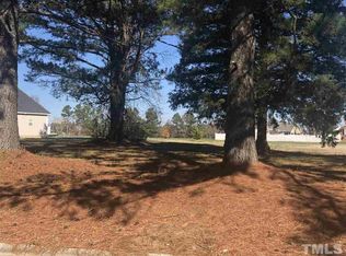 204 Winterlochen Dr, Dunn, NC 28334