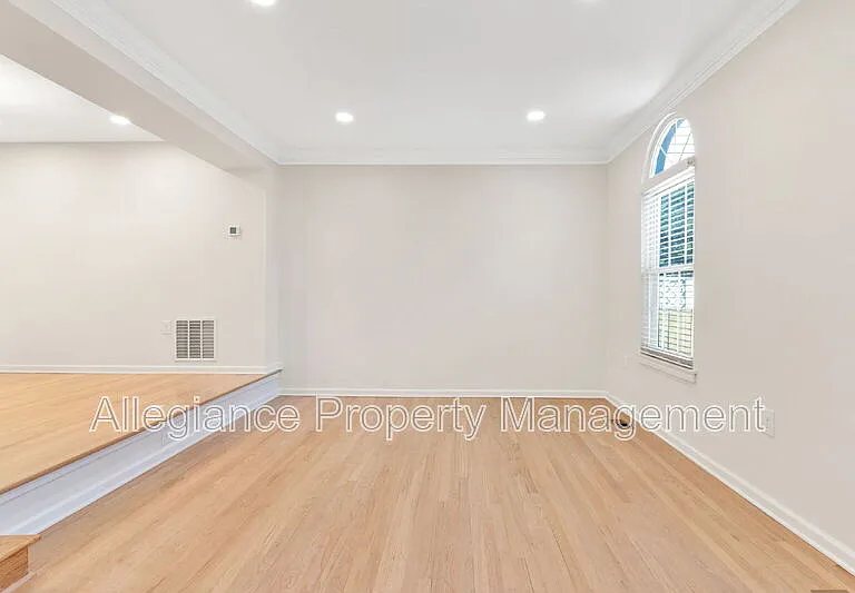 6630 Medinah Ln — Photo 7