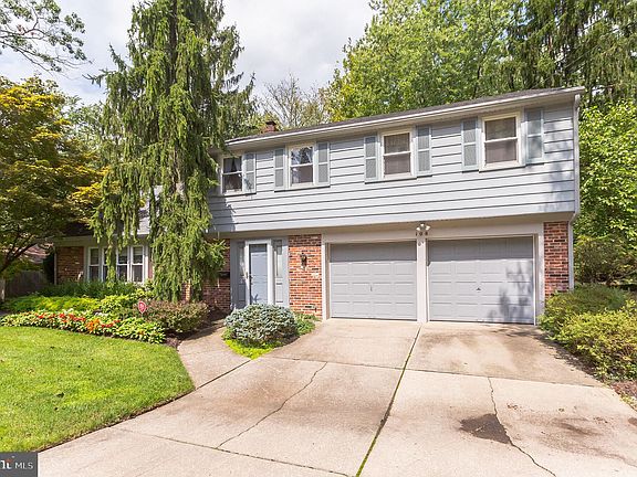 2nd image of 108 Bentwood Dr