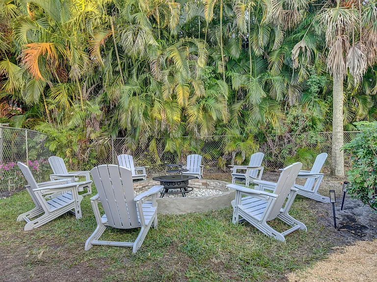 13302 Doubletree Cir — Photo 55