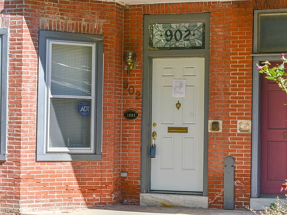 3rd image of 902 N Adams St