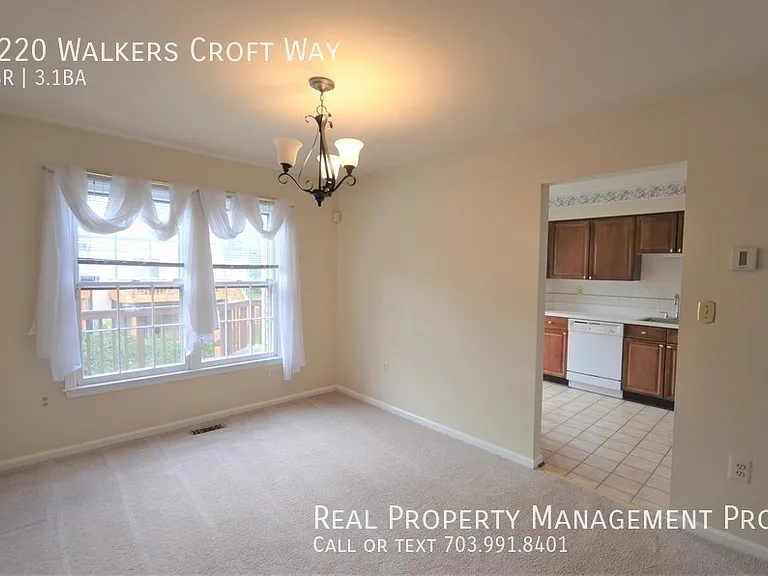 6220 Walkers Croft Way — Photo 4