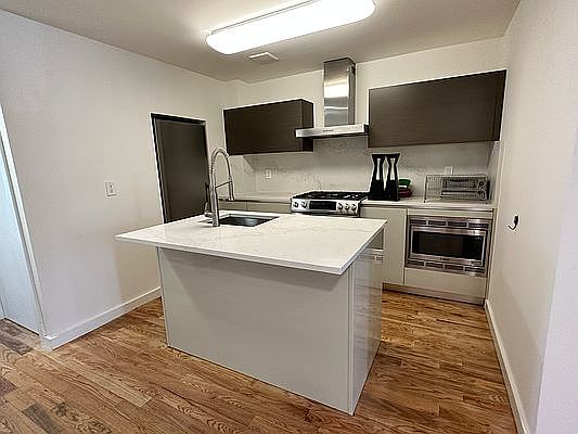 4th image of 41 Wolcott St #1