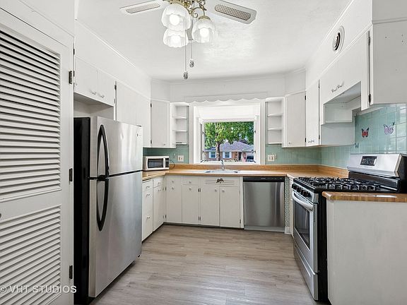 4th image of 6811 N Mendota Ave