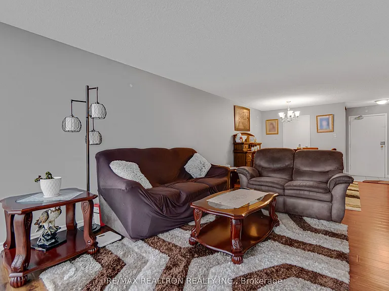 25 Trailwood Dr #2403 — Photo 10