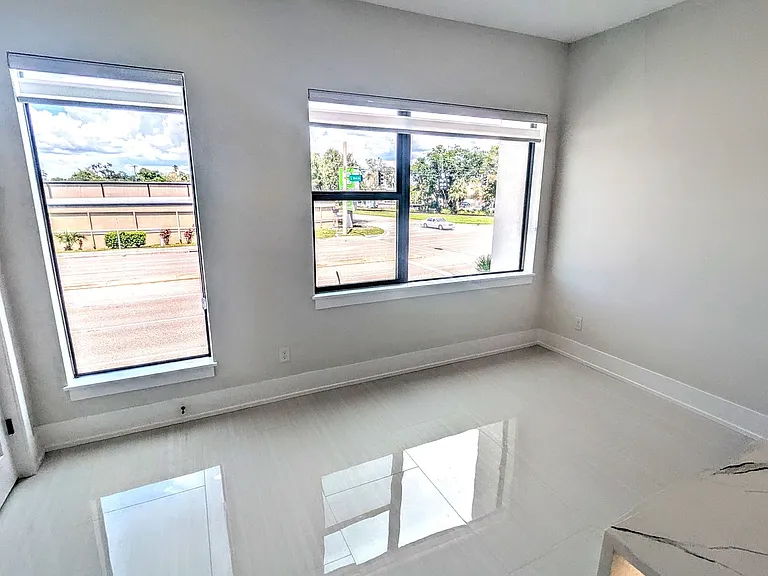2194 Fruitville Rd — Photo 12