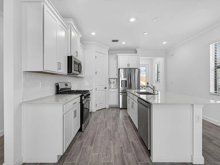 10644 NW Wilgrove Ln — Photo 6