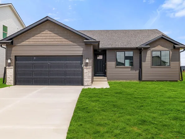 4304 NE 5th St, Ankeny, IA 50021