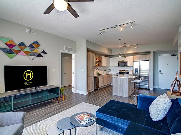 Motion at Dadeland Unit Living Room