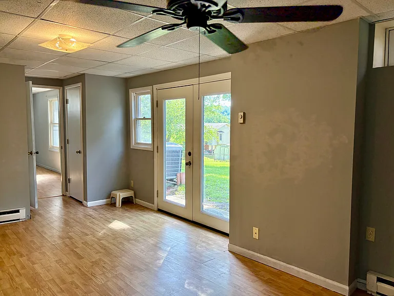1406 Valley View Dr — Photo 11