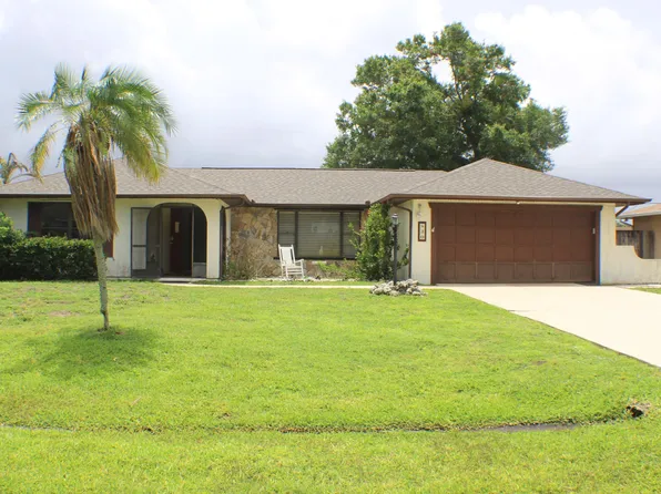 830 SE Evergreen Terrace, Port St Lucie, FL 34983