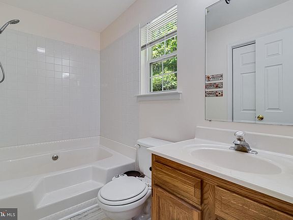 5th image of 30276 Summitt Ct