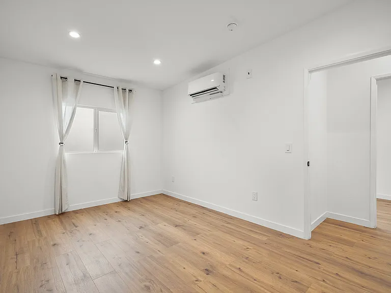 8333 Gonzaga Ave — Photo 11