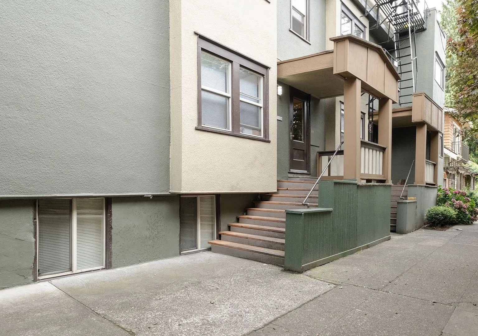 Bonnie Brae Apartments (Wald02) — Photo 3