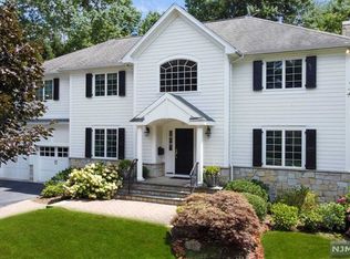 56 Arnold Ave, Closter, NJ 07624