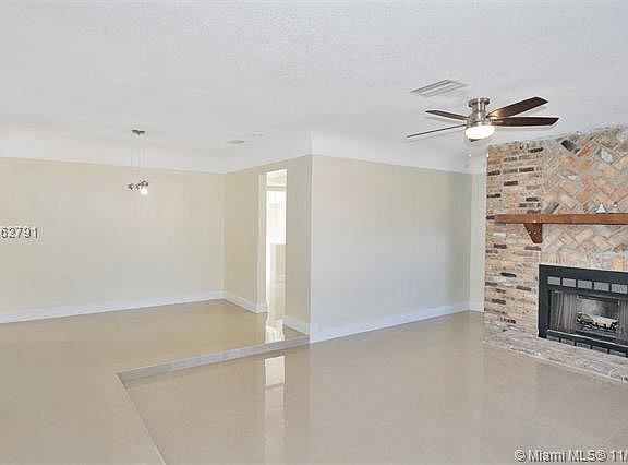 3rd image of 8452 Sheraton Dr