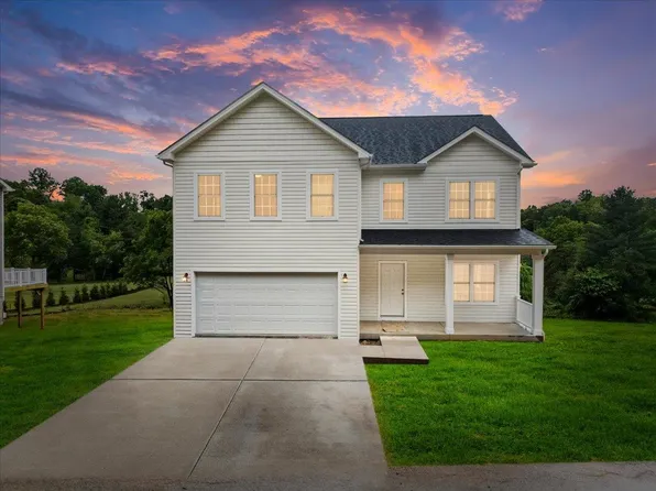 220 Bishop Rd, Blacksburg, VA 24060