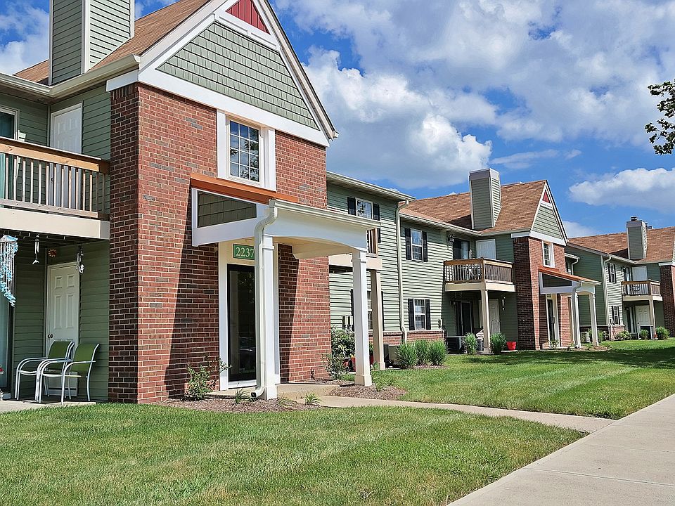 1st image of 2302 Windsong Dr #2255F