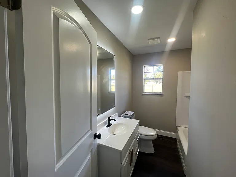 221 Campbell Dr — Photo 7
