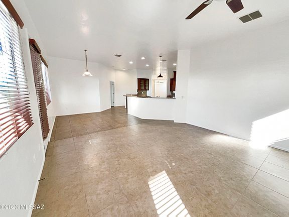 4th image of 13646 E Aviara Pl