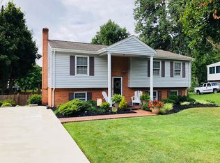 1478 Abbey Cir, Vinton, VA 24179