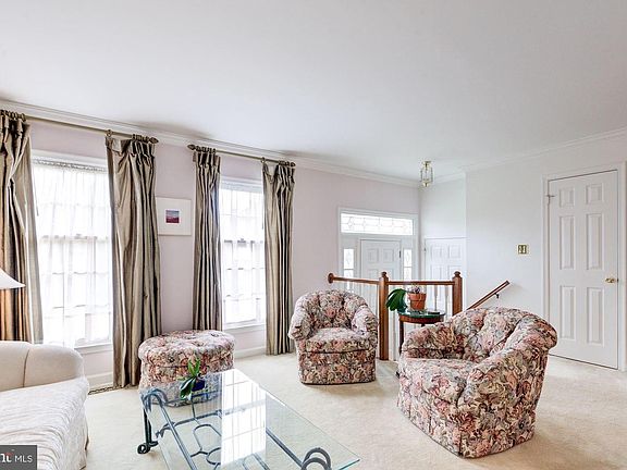 3rd image of 6816 McLean Province Cir