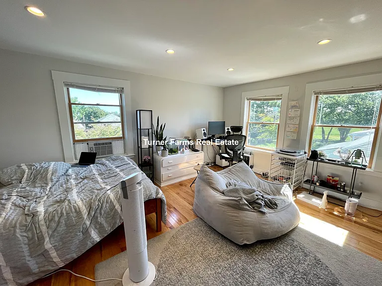 14 Renfrew St — Photo 1