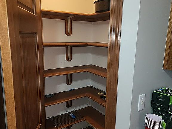 5th image of 6823 Kirkwood Club Dr