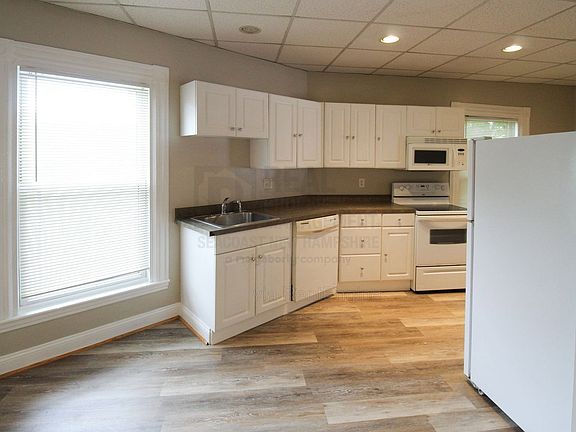 3rd image of 98 Academy St APT 4