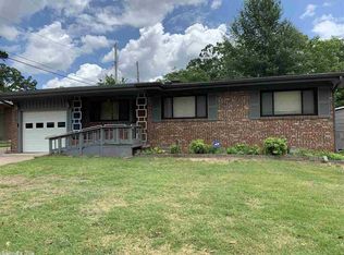 5202 Sycamore St, N Little Rock, AR 72118