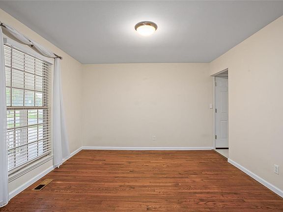 4th image of 4658 Britcastle Dr