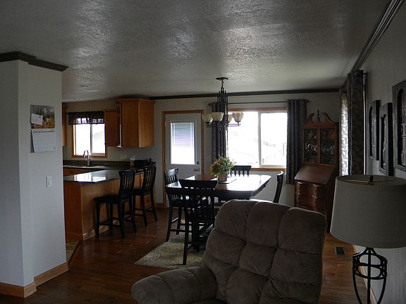 3rd image of 153 Lavalley St