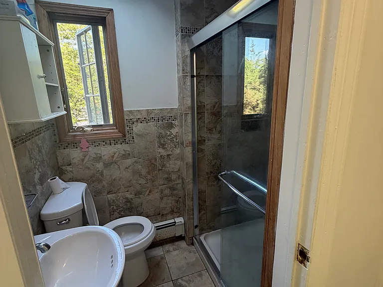 61 Gores Dr — Photo 12