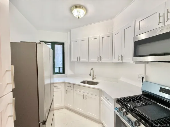 1651 Metropolitan Avenue #MB, Bronx, NY 10462