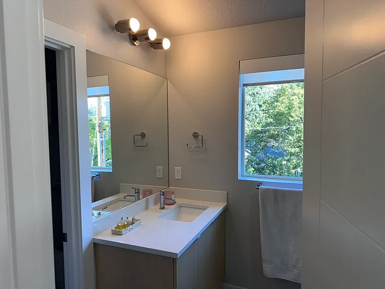 5991 N Michigan Ave — Photo 28