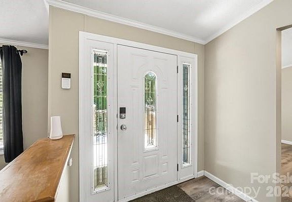 5th image of 864 Stowe Ln