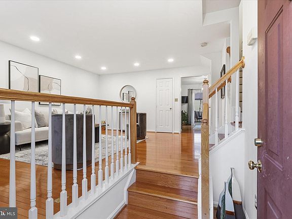 5th image of 5820 Watermark Cir