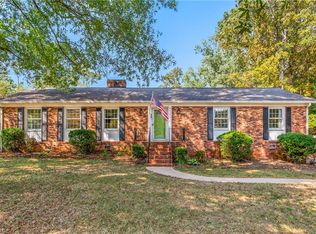 4121 Briarcliffe Rd, Winston Salem, NC 27106