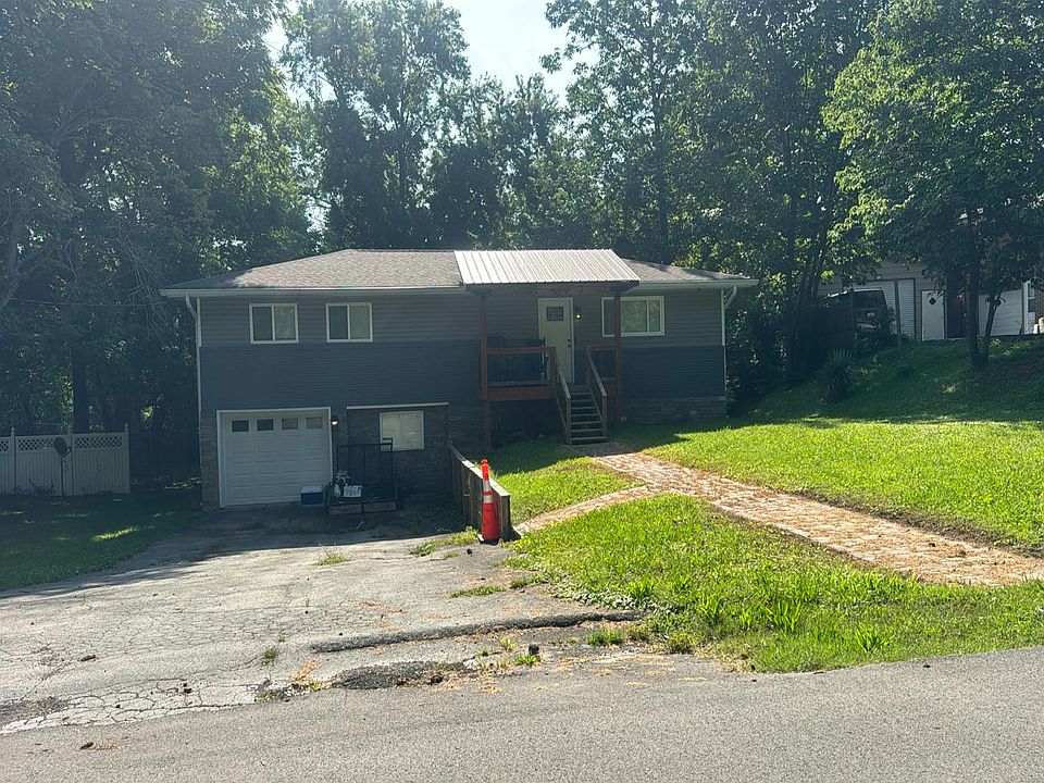 1st image of 972 W Circle Dr