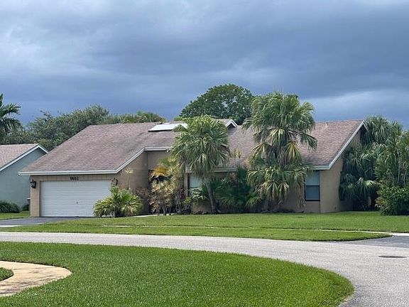 2nd image of 9661 Nevada Pl