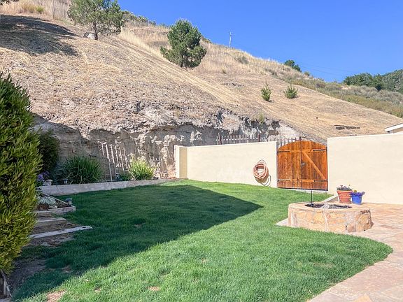 5th image of 442 Corral De Tierra Rd