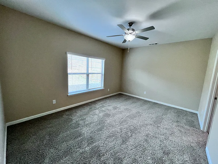 312 Tranquil Ln — Photo 24