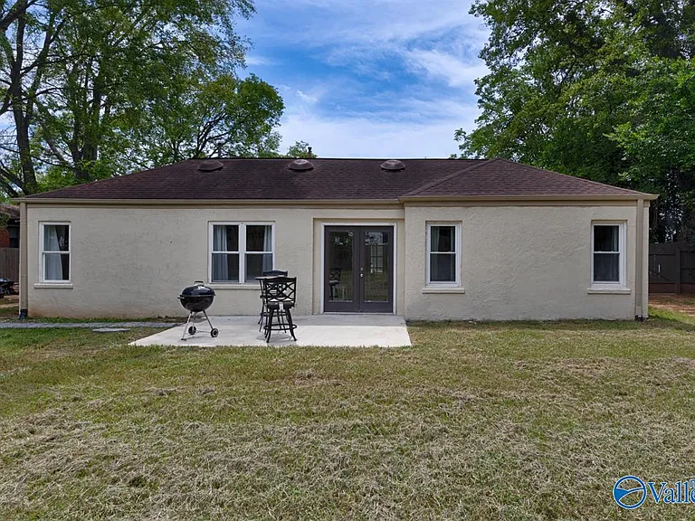 2611 Whitesburg Dr SE #B — Photo 5