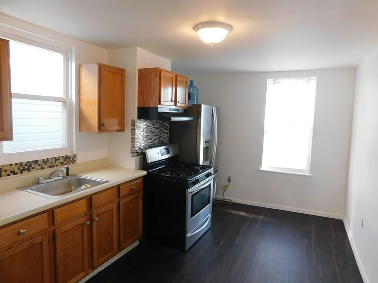 48 Randolph Ave #2 — Photo 7
