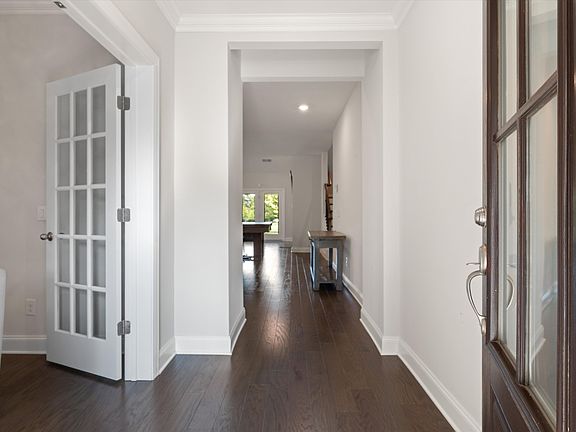 5th image of 1685 Boardwalk Pl
