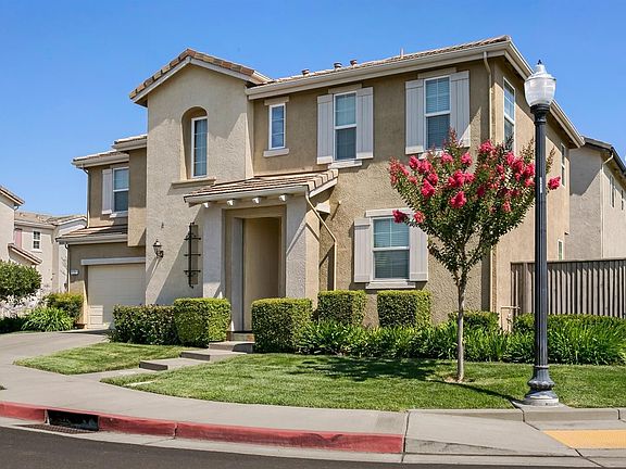 2nd image of 331 Candela Cir